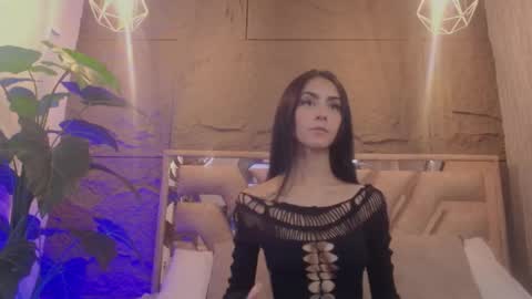 Coraline online show from 05-14-26, 04:52