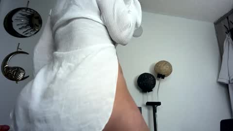 Snapshot of _cristal_ayala chatting on 01-20-25, 03:37 cristal ayala online show from 01-20-25, 03:37