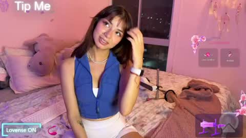 _cute_isabella_ online show from 05-27-26, 11:35