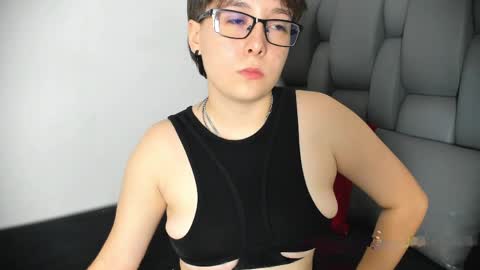 Darcy online show from 04-08-26, 03:06