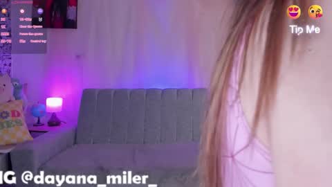 Snapshot of _dayana_miler chatting on 10-08-25, 01:25 IG Dayana miler online show from 10-08-25, 01:25