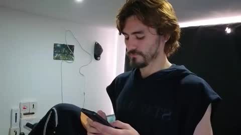 delacruz online show from 12-14-25, 05:07