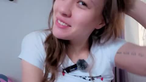 Snapshot of _demi_dee_ chatting on 07-04-26, 04:40 DemiDee online show from 07-04-26, 04:40