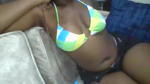 Snapshot of _diva001_ chatting on 09-09-25, 08:52 bigbootydiva online show from 09-09-25, 08:52