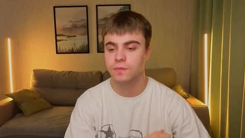 _dream_boys_ online show from 10-28-25, 08:51