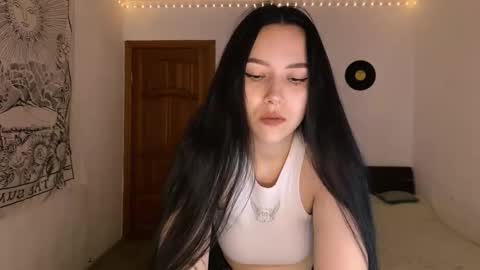 Snapshot of _dreamfyre_ chatting on 09-10-25, 03:56 Ami online show from 09-10-25, 03:56