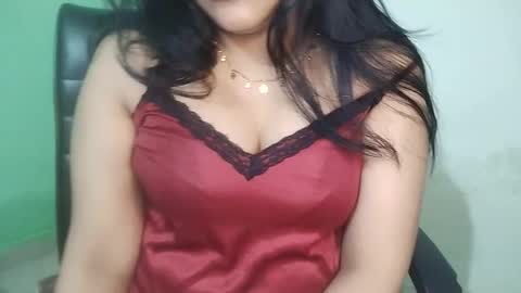 _dreamgirl_0 online show from 03-06-26, 10:34