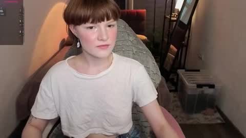 Luna    online show from 03-11-26, 01:17