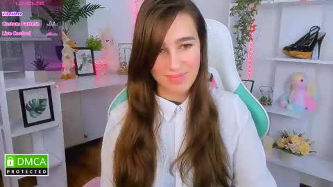 Lizzy  online show from 10-18-25, 09:37