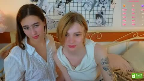 Lizzy  online show from 04-22-26, 10:00