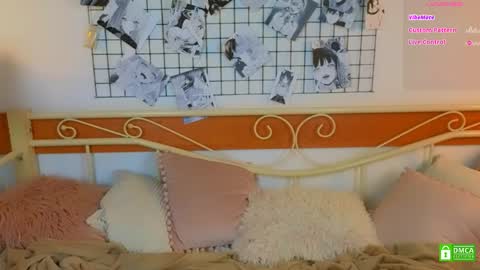 Snapshot of _eliizabeth__ chatting on 04-27-26, 09:57 Lizzy online show from 04-27-26, 09:57