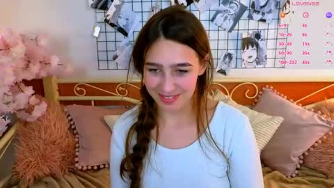 Snapshot of _eliizabeth__ chatting on 05-28-26, 10:18 Lizzy online show from 05-28-26, 10:18