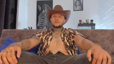 Emilio online show from 02-11-25, 01:52