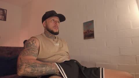 Emilio online show from 10-20-25, 09:32