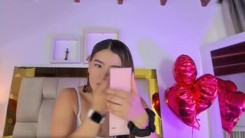 Isabella online show from 02-18-25, 12:06