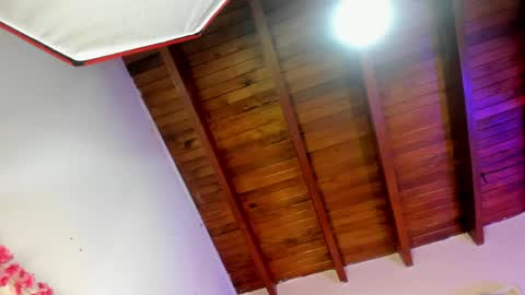 Isabella online show from 04-23-26, 12:04