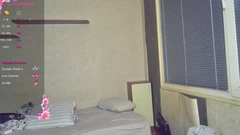 Snapshot of _emma_sugar chatting on 02-19-25, 05:38 Emma Sugar online show from 02-19-25, 05:38