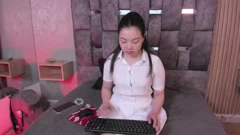 _emma_xoxo online show from 12-03-25, 11:52