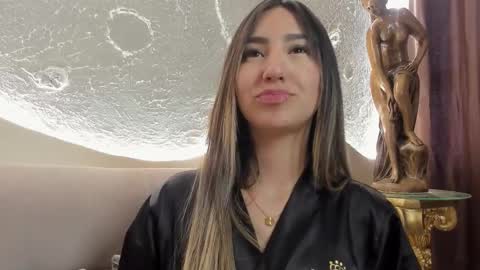 Snapshot of _emmawalka chatting on 11-14-25, 05:44 _emmawalka online show from 11-14-25, 05:44