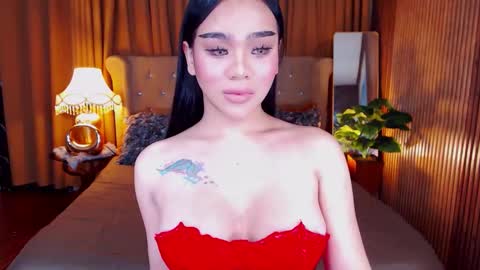 _empressvalerie_ online show from 01-07-26, 01:08