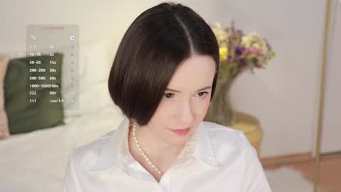 Essie  online show from 12-20-24, 08:55