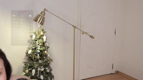 Essie  online show from 01-11-25, 03:34