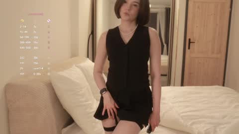 Essie  online show from 04-18-26, 06:12