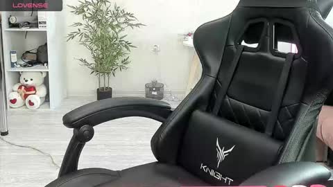 Alis online show from 11-23-25, 10:15