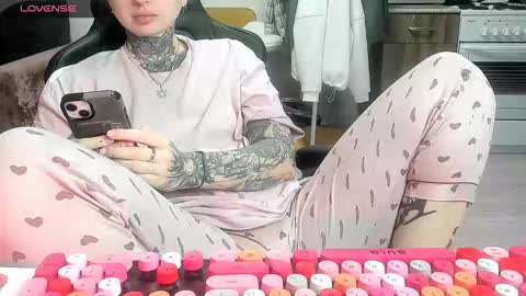 Alis online show from 02-06-26, 08:34