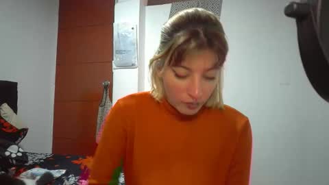 Mia-foster online show from 04-17-26, 06:22