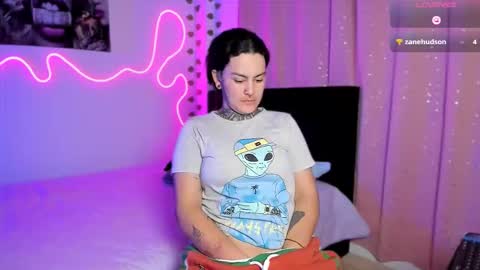 Snapshot of _gleep chatting on 12-01-25, 01:21 LEEP online show from 12-01-25, 01:21