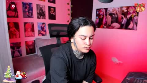 Snapshot of _gleep chatting on 12-03-25, 02:08 LEEP online show from 12-03-25, 02:08