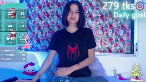 Snapshot of _gwen__ chatting on 12-28-24, 09:09 Gwen online show from 12-28-24, 09:09