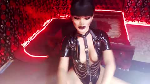 Snapshot of _hailyourqueenx chatting on 02-25-25, 01:52 GoDDess  Chloe online show from 02-25-25, 01:52