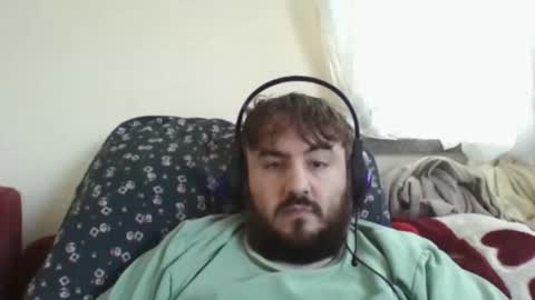  hasanhz.  online show from 12-02-25, 06:08