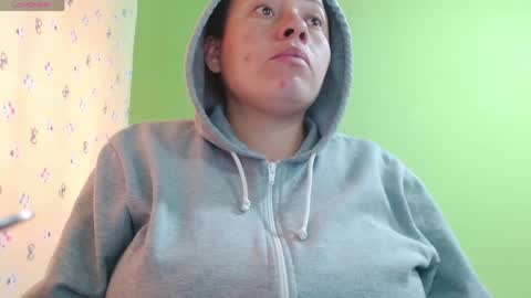 Honey online show from 04-25-26, 01:41