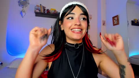 Snapshot of _hotpink chatting on 01-07-25, 01:49 Jenn online show from 01-07-25, 01:49