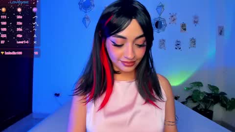 Snapshot of _hotpink chatting on 02-25-25, 11:11 Jenn online show from 02-25-25, 11:11