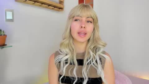 _hottie__ online show from 09-09-25, 05:23