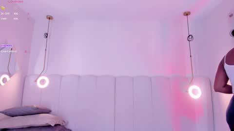 Snapshot of _huge_boobs_ebony chatting on 11-16-25, 11:16 Darlis online show from 11-16-25, 11:16