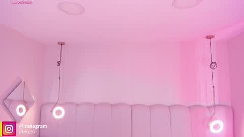 Snapshot of _huge_boobs_ebony chatting on 12-14-25, 06:34 Darlis online show from 12-14-25, 06:34