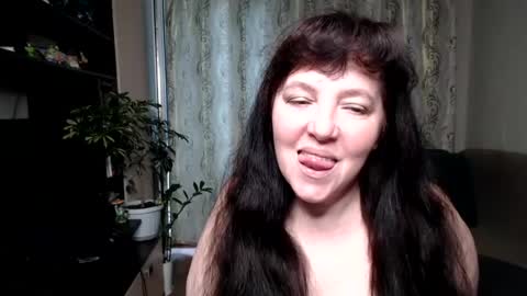 Snapshot of _illusion_ chatting on 07-18-26, 10:19 Illusion online show from 07-18-26, 10:19