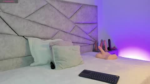 Snapshot of _im_megan chatting on 09-16-25, 02:56 Megan online show from 09-16-25, 02:56