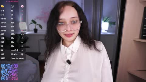 Emily online show from 04-08-26, 05:13