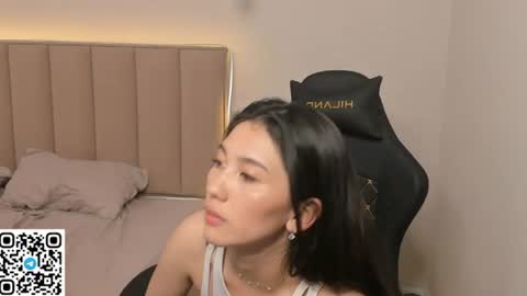 _iris_on_cam_ online show from 07-11-26, 04:21