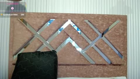 Isa online show from 04-13-26, 12:43