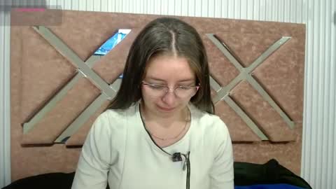 Isa online show from 06-12-26, 12:48