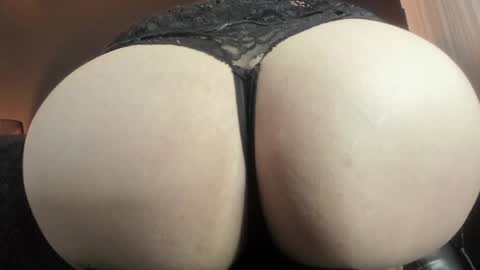 Snapshot of _jade_16 chatting on 01-20-25, 05:37 Miss Jade online show from 01-20-25, 05:37
