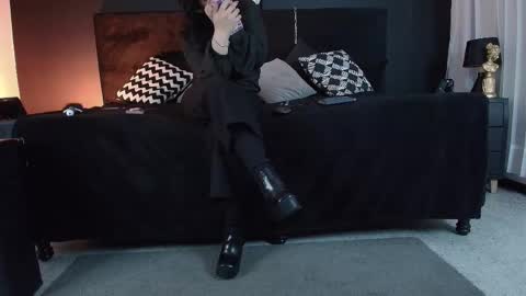 Snapshot of _jade_16 chatting on 09-25-25, 11:47 Miss Jade online show from 09-25-25, 11:47