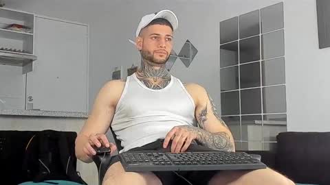 Snapshot of _jamesleandros chatting on 12-23-24, 03:01 jeison online show from 12-23-24, 03:01